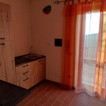 Casale Roshlee Bed & Breakfast 3*