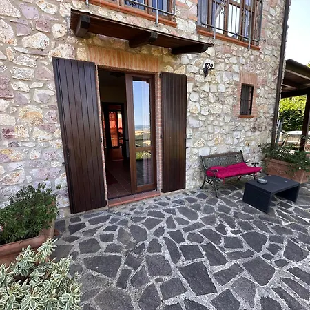 Bed & Breakfast Casale Roshlee 3*